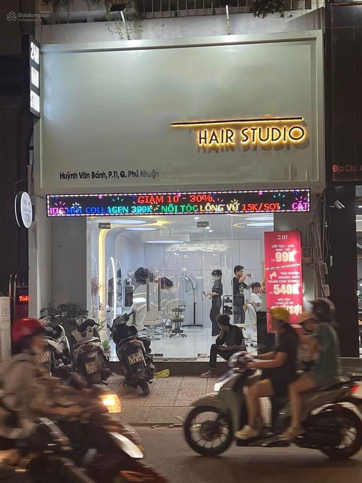 Tôi chính chủ! bán nhà 3tầng mt huỳnh văn bánh, 68m2 ngang 5m vuông vức. bán gấp 12 tỷ thương lượng