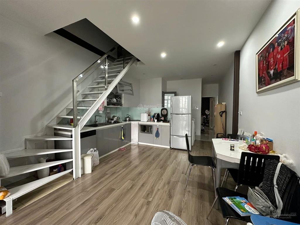 Hót ! mặt hồ phố chùa láng  2 ô tô tránh nhau  thang máy  vỉa hè, kinh doanh 70m2 x 6t, mt 4.5m