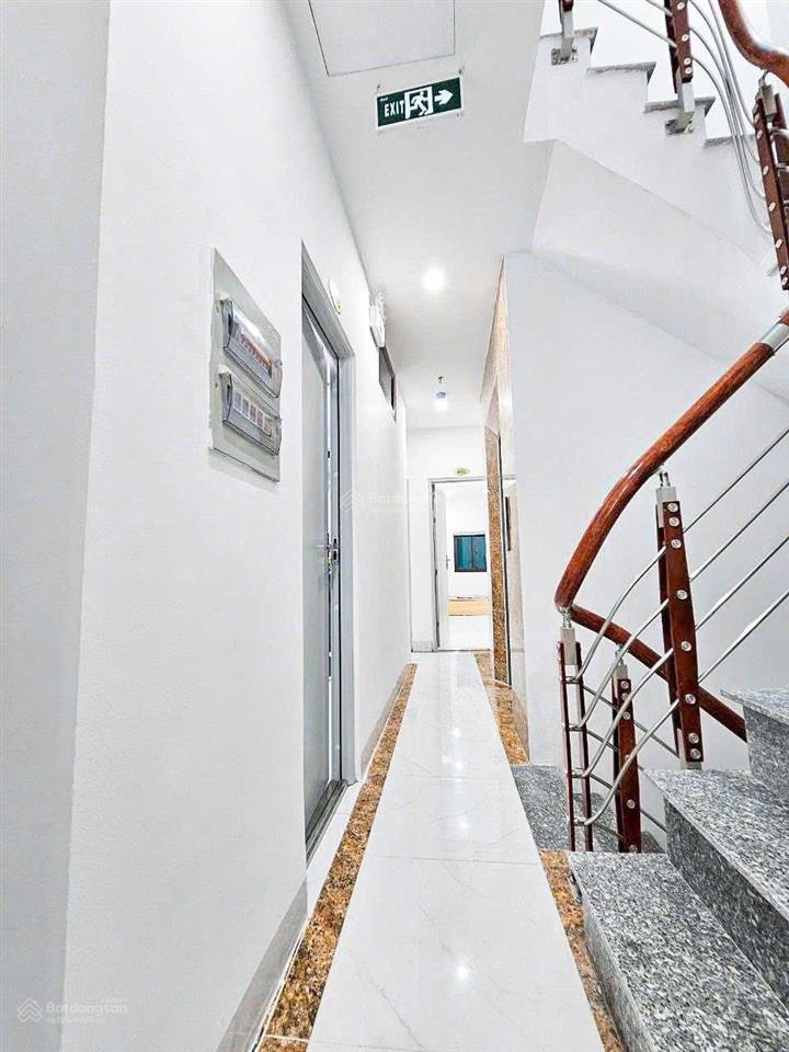 Tòa ccmn! phố khương trung  2 thoáng  xây mới 23 phòng  dt 115tr/tháng 83m2 x 7 tầng, mt 4.6m