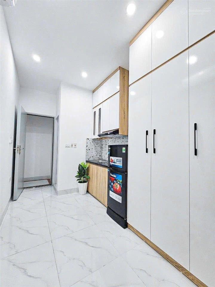 Tòa ccmn! phố khương trung  2 thoáng  xây mới 23 phòng  dt 115tr/tháng 83m2 x 7 tầng, mt 4.6m