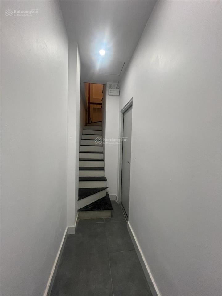 Tìm đâu ra! ccmn lô góc  phố quan nhân  doanh thu 100tr/tháng, 76m2 x 7 tầng, mt 8.3m, chỉ 17 tỷ