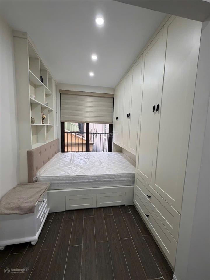 Hàng kín giá tốt ! toà ccmn xây mới  phố võng thị  gà đẻ trứng  37 căn hộ, 115m2 x 10t x mt 8.6m