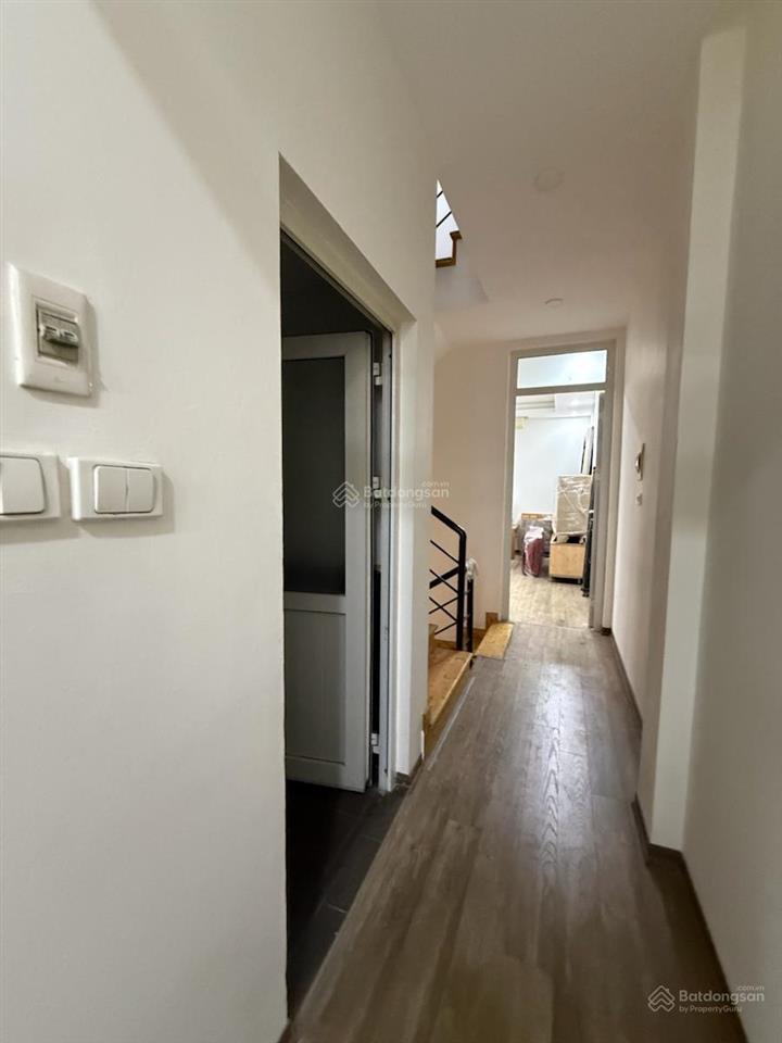 Mặt phố víp  vạn phúc ba đình  vỉa hè 7m  kinh doanh  đối diện khách sạn la thành, 60m2 x 5tầng