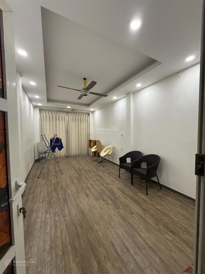 Mặt phố víp  vạn phúc ba đình  vỉa hè 7m  kinh doanh  đối diện khách sạn la thành, 60m2 x 5tầng