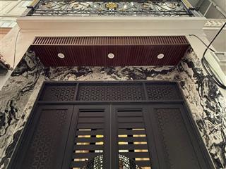 Chính chủ bán nhà tôn đức thắng  18.3 tỷ 51m thang máy sát phố gần vđ1