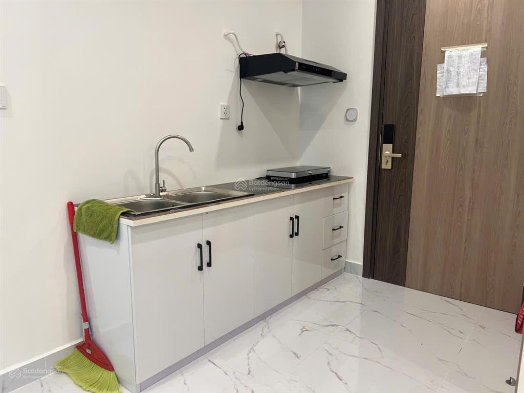 Cho thuê studio khu gh bếp rèm 5tr2