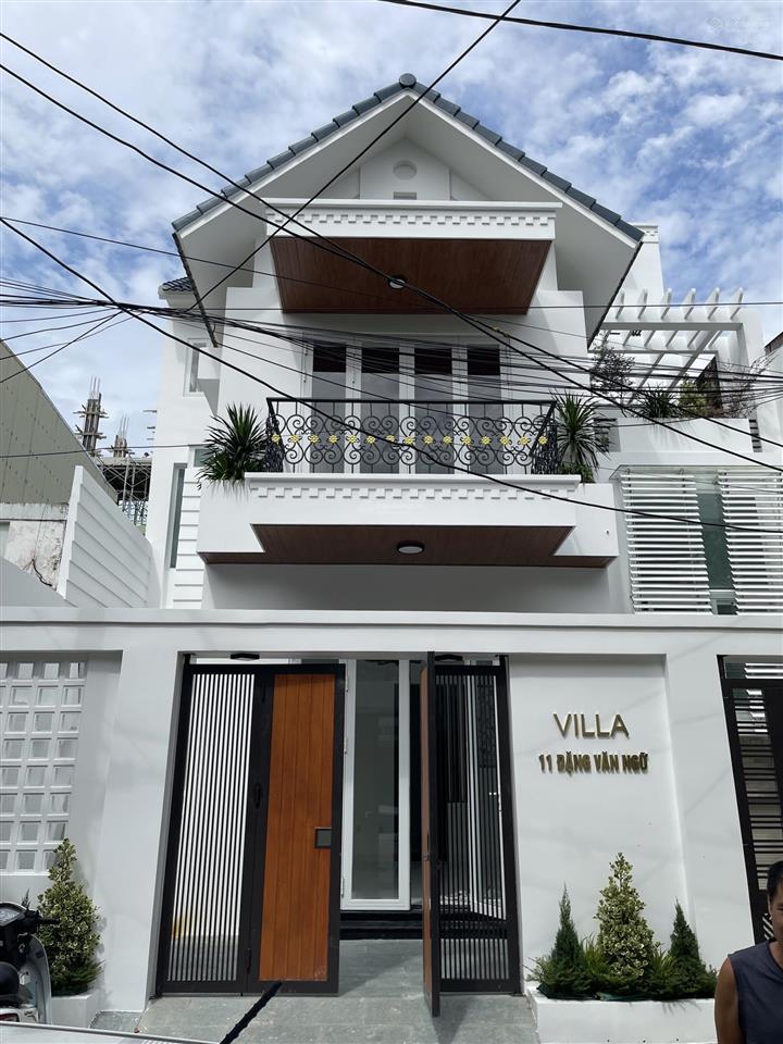Cho thuê villa mới đẹp 2 mặt tiền đường đặng văn ngữ  200m2  30tr/tháng