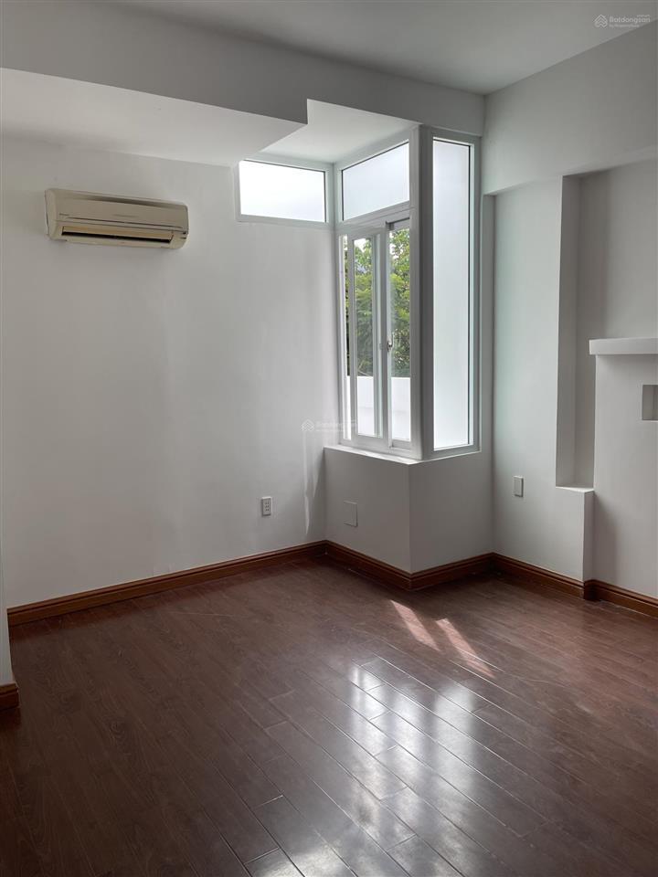 Cho thuê villa mới đẹp 2 mặt tiền đường đặng văn ngữ  200m2  30tr/tháng