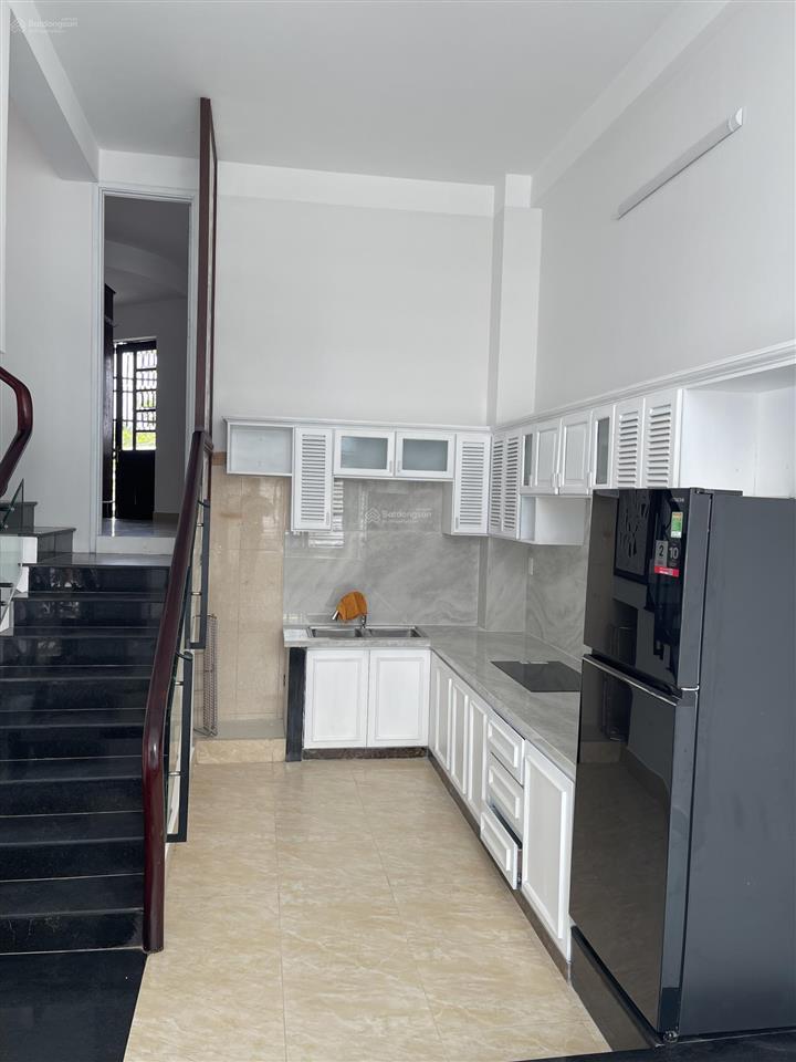 Cho thuê villa mới đẹp 2 mặt tiền đường đặng văn ngữ  200m2  30tr/tháng