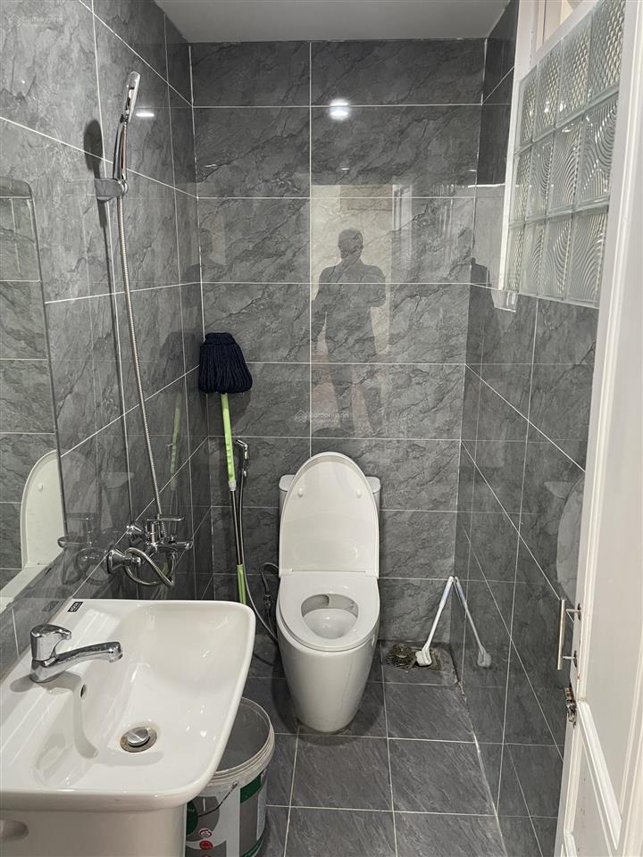 Cho thuê villa mới đẹp 2 mặt tiền đường đặng văn ngữ  200m2  30tr/tháng