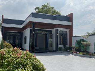 Nhà biệt thự nghỉ dưỡng 372m2 ở long an