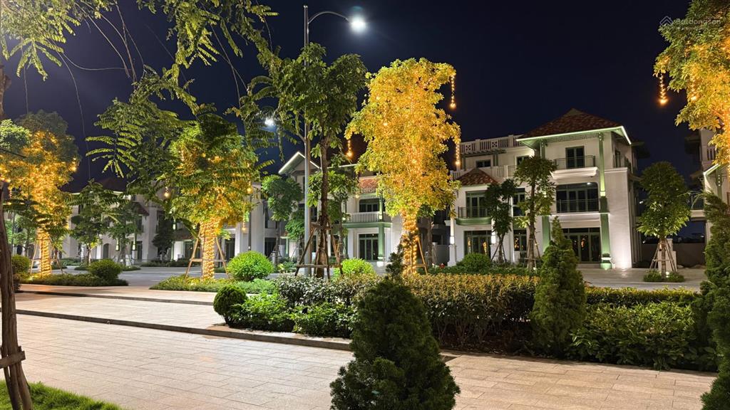 Cực sốc bán nhanh liền kề sun urban city hà nam giá chỉ 4,8 tỷ xây thô 3,5 tầng có hầm