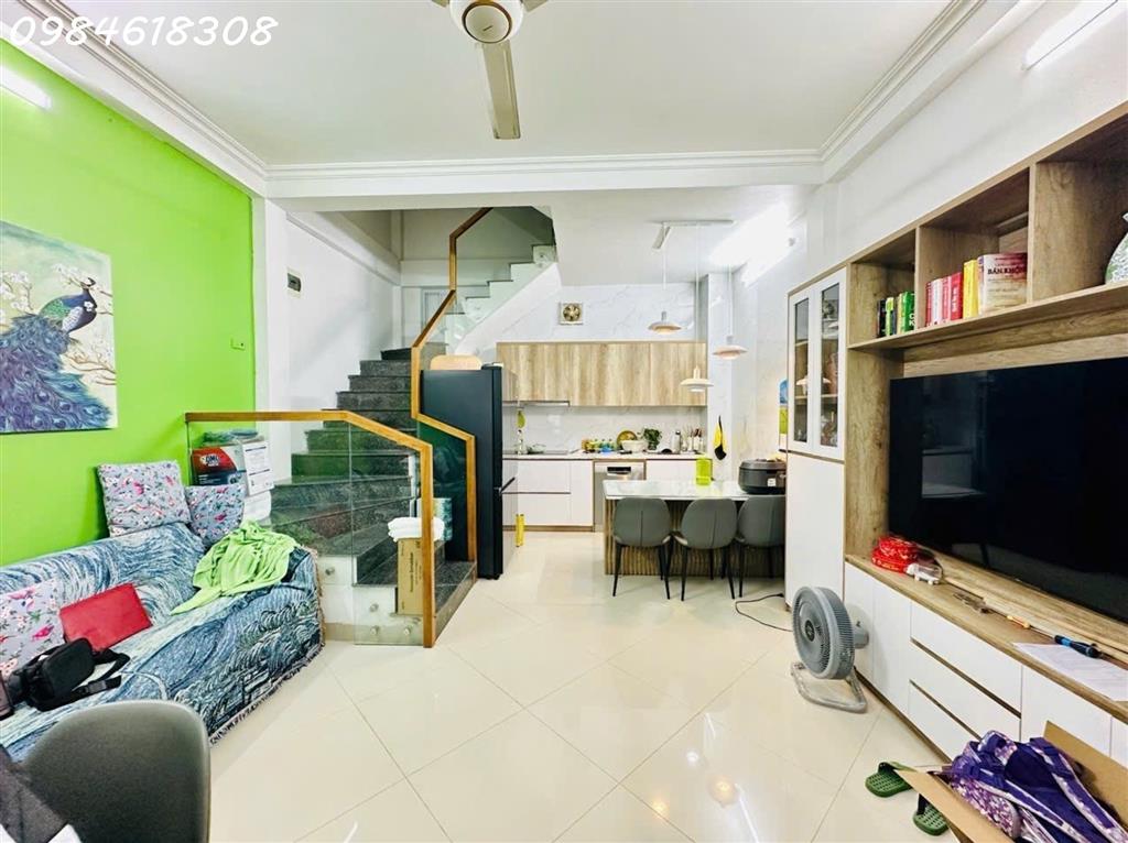 Bán nhà đẹp ngõ 199 đường Hồ Tùng Mậu - 32m2 5 tầng 3PN 4WC giá rẻ LH