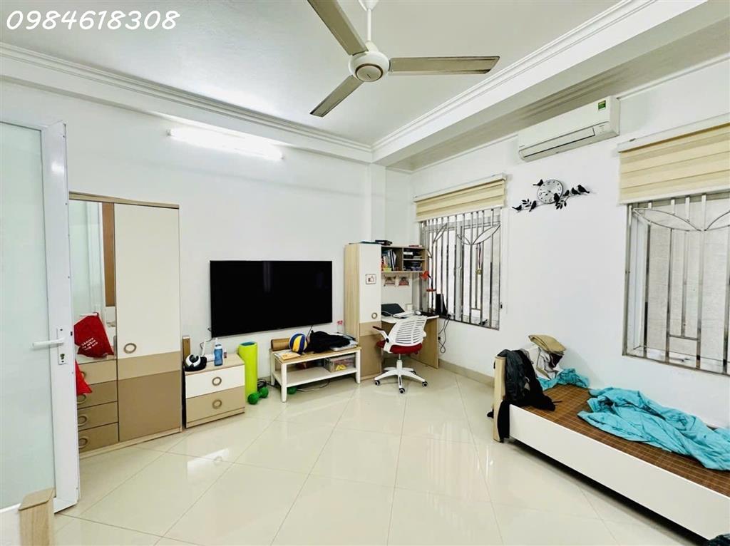 Bán nhà đẹp ngõ 199 đường Hồ Tùng Mậu - 32m2 5 tầng 3PN 4WC giá rẻ LH