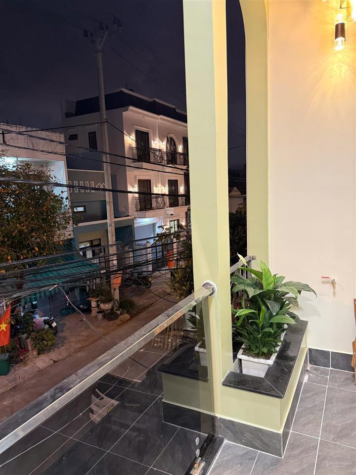 Bán nhà mới full nội thất đường nguyễn đức thiệu