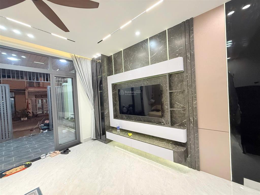 Bán nhà mới full nội thất đường nguyễn đức thiệu