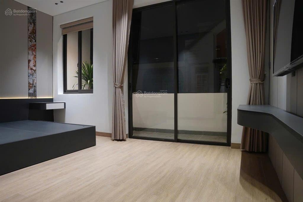 Cc bán nhà 3 mê 3 tầng mt đường thanh long, tặng full nội thất