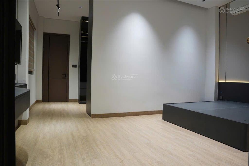 Cc bán nhà 3 mê 3 tầng mt đường thanh long, tặng full nội thất