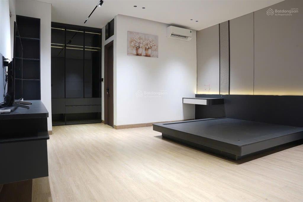 Cc bán nhà 3 mê 3 tầng mt đường thanh long, tặng full nội thất