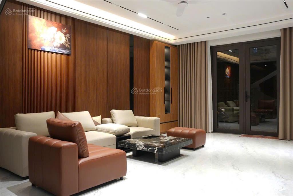 Cc bán nhà 3 mê 3 tầng mt đường thanh long, tặng full nội thất