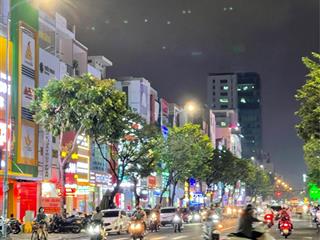 Bán nhà 3 tầng mt phố thời trang lê duẩn  giá. 35triệu  tp. đà nẵng