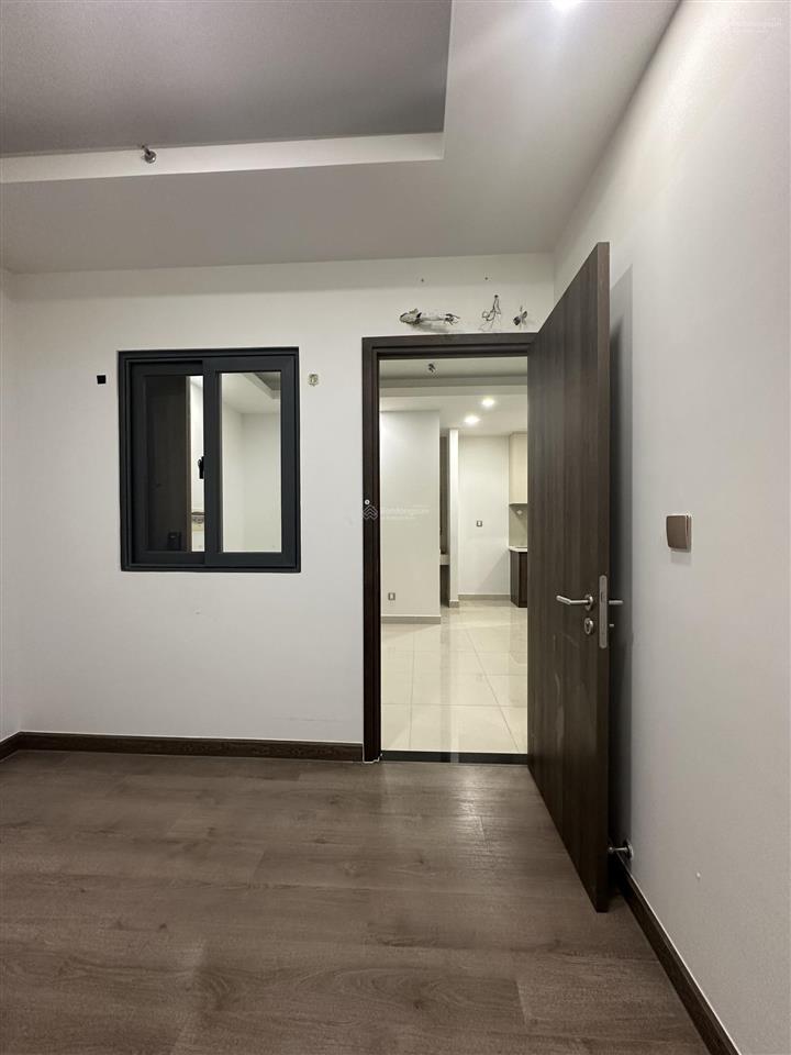 Cần bán căn 2 phòng ngủ giá tốt tại q7 boulevard