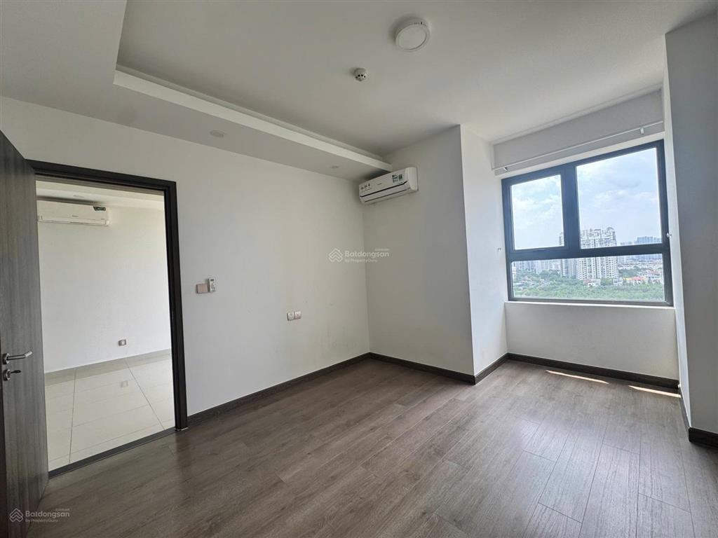 Cần bán căn 1 phòng ngủ tại q7 boulevard giá siêu tốt