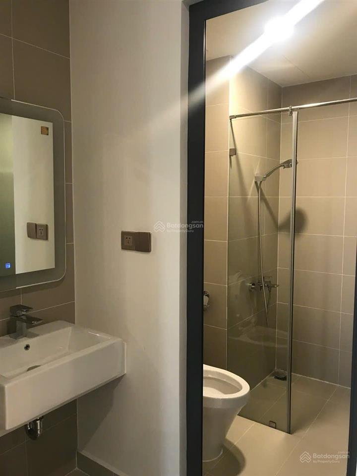 Bán gấp căn 2 phòng ngủ  full nội thất tại q7 boulevard giá siêu tốt