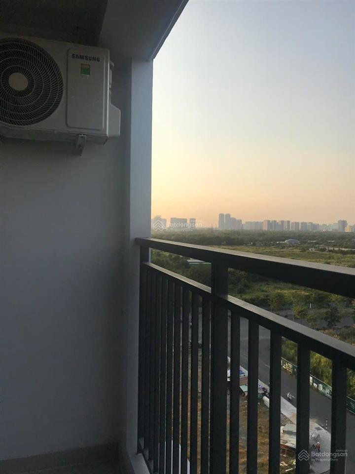 Bán căn 2 phòng ngủ view phú mỹ hưng giá tốt tại q7 boulevard