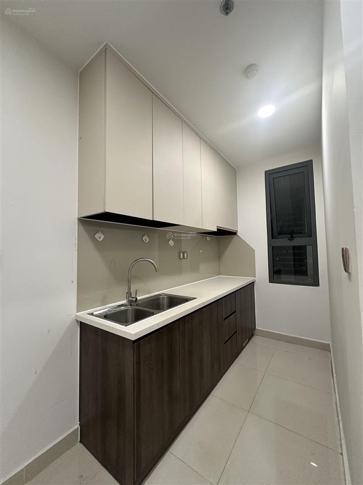 Chính chủ gửi bán căn 2 phòng ngủ view phú mỹ hưng giá tốt tại q7 boulevard