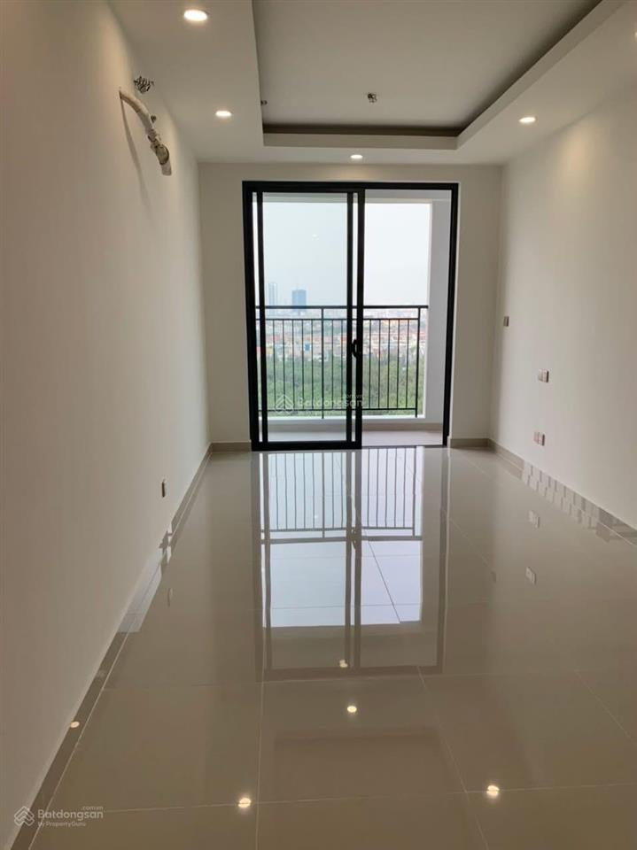Chính chủ gửi bán căn 3 phòng ngủ hướng nam view ngoài thoáng mát giá tốt tại q7 boulevard
