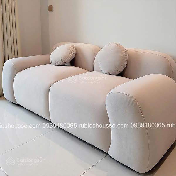Chính chủ gửi bán gấp căn 2 phòng ngủ full nội thất giá tốt tại q7 boulevard