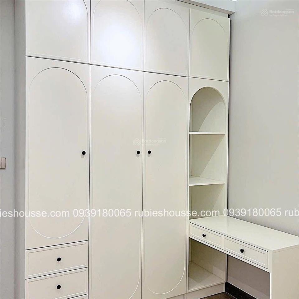 Chính chủ gửi bán gấp căn 2 phòng ngủ full nội thất giá tốt tại q7 boulevard