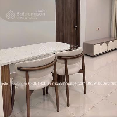 Chính chủ gửi bán gấp căn 2 phòng ngủ full nội thất giá tốt tại q7 boulevard