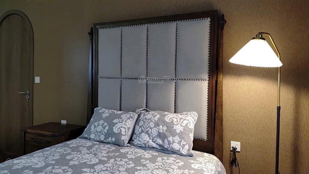 Chính chủ gửi bán căn góc 2 phòng ngủ 89m2 giá tốt tại celesta rise