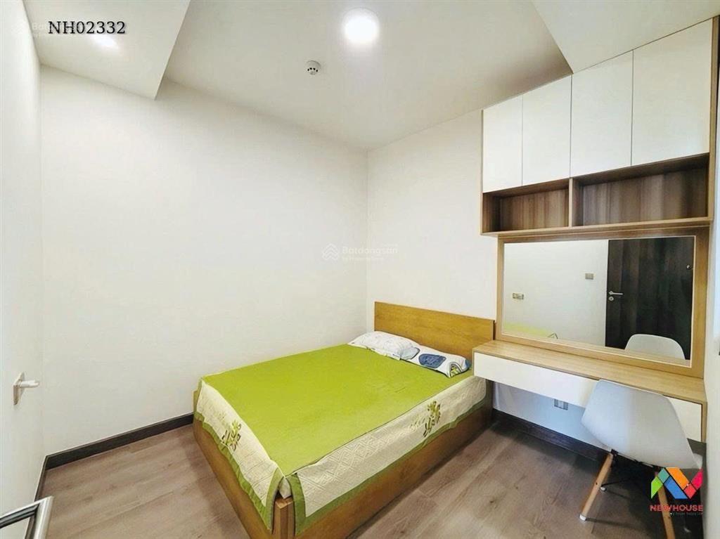 Chính chủ gửi bán căn 2 phòng ngủ đầy đủ nội thất giá tốt tại q7 boulevard
