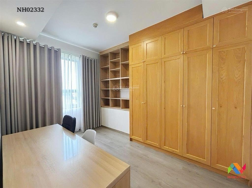 Chính chủ gửi bán căn 2 phòng ngủ đầy đủ nội thất giá tốt tại q7 boulevard