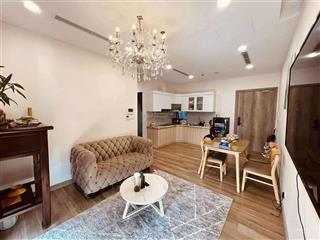 Cho thuê 2ngủ tại solforest  trục căn góc duy nhất view được cả sông hồng và bt đảo. ở được luôn