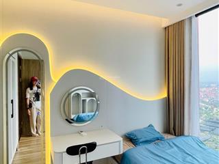 Chính chủ cần cho thuê 3ngủ landmark full nội thất đẹp.