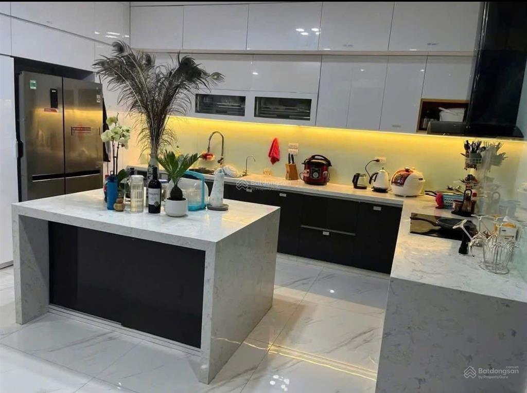 Cần cho thuê biệt thự mimosa diện tích 185 m, thiết kế sang trọng, không gian rộng rãi, phù hợp để