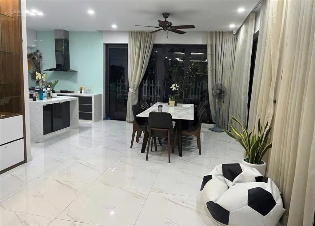 Cần cho thuê biệt thự mimosa diện tích 185 m, thiết kế sang trọng, không gian rộng rãi, phù hợp để
