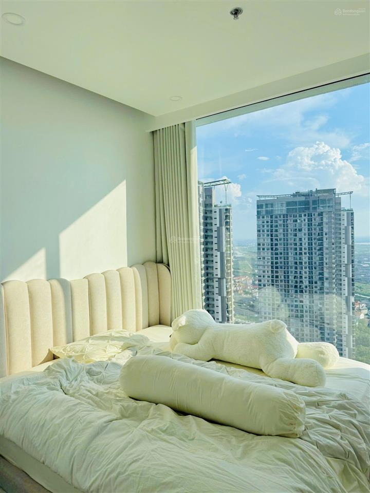 Cần tiền bán gấp 3,9 tỷ 2 ngủ 1 vệ sinh. full nội thất đẹp. tầng cao view thoáng đẹp