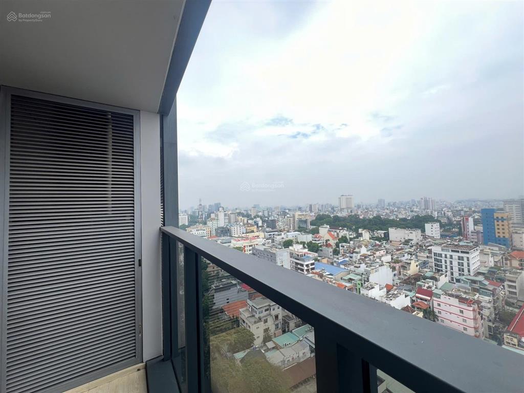 The marq  bán căn hộ 4 phòng ngủ, 146m2, ntcb, giá 32,55 tỷ đã bao gồm slot ô tô b1