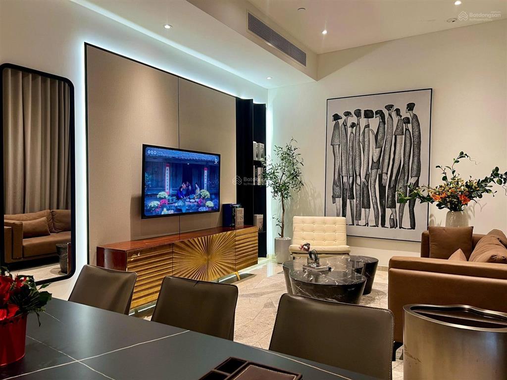 Độc quyền bán căn hộ the marq 4pn, dt 146m², full nt đẹp, giá 31 tỷ, tặng slot ô tô b1