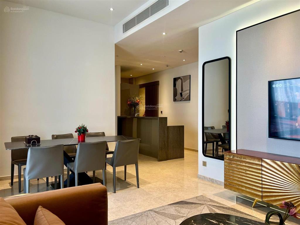 Bán căn hộ 4 phòng ngủ tại the marq, dt 146m², full nt đẹp, giá 31 tỷ, tặng slot ô tô b1