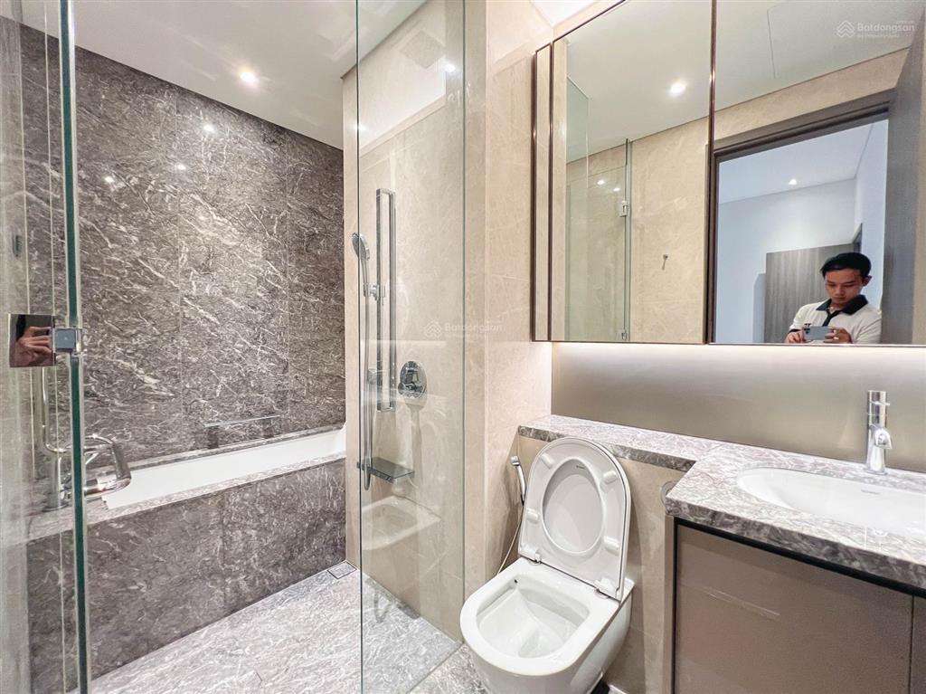 Bán căn hộ 2pn, diện tích 74m2 tại the marq quận 1, giá 15.3 tỷ, ltla