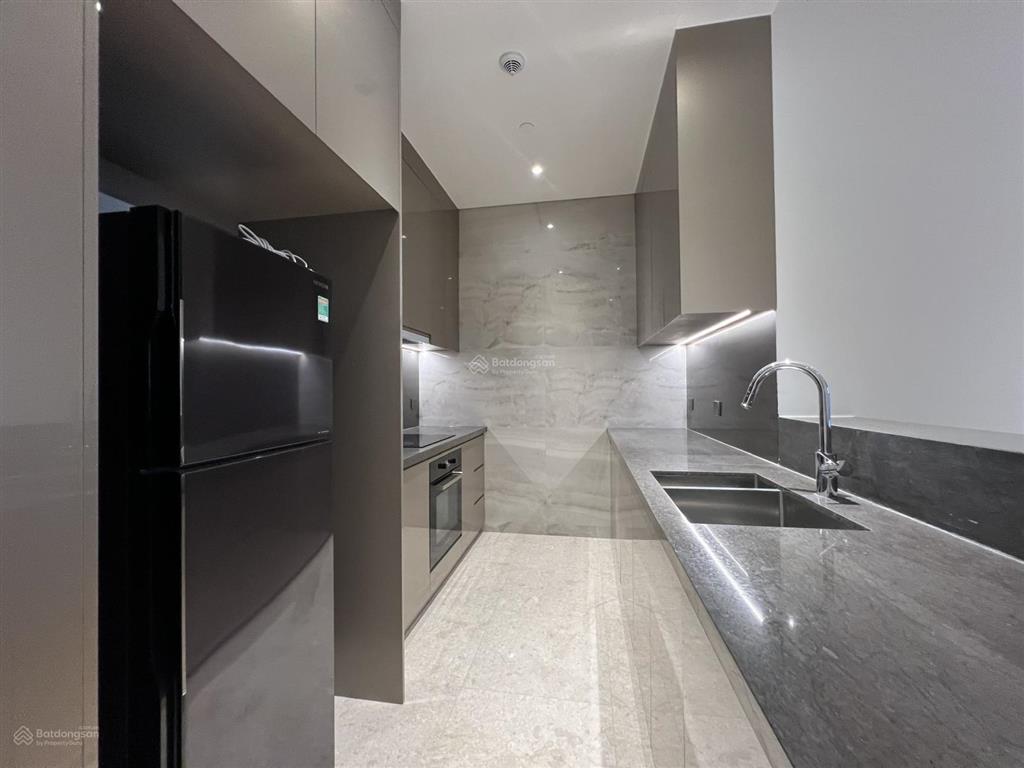 Bán căn hộ the marq 2pn 2wc  74m2, view lm81, giá bán 14.8 tỷ, đã có sổ hồng