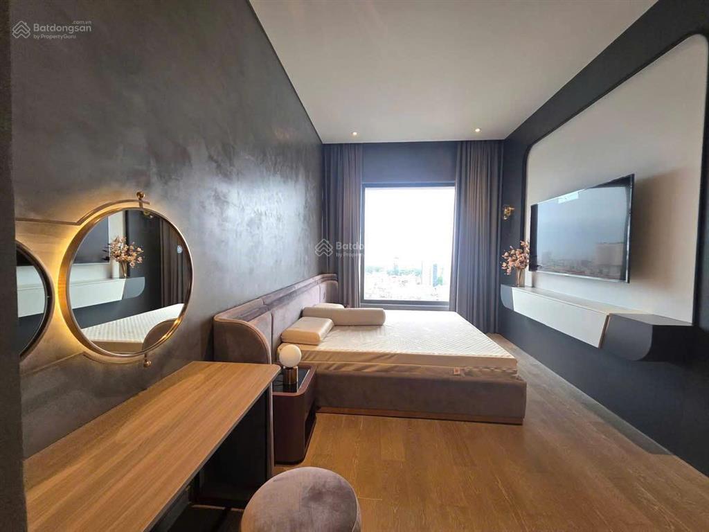 Cho thuê 4 phòng ngủ, 143m² the marq, quận 1, nội thất cao cấp, trần cao 6.9m, giá thuê 120 triệu