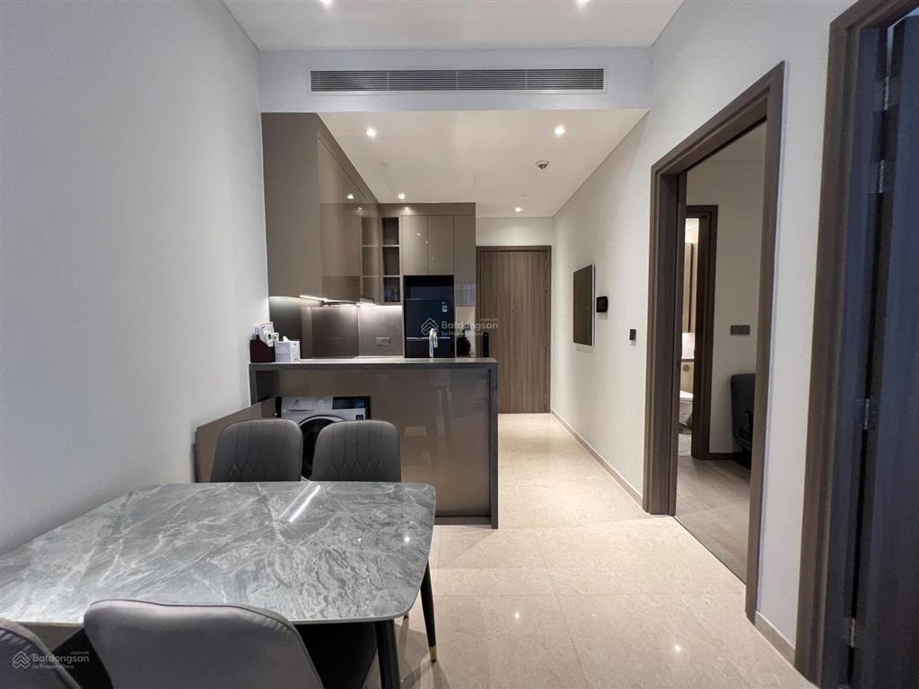 Bán căn hộ 1pn, dt 51m2, đã có sổ tại the marq, tầng cao, sẵn hợp đồng thuê. giá 10.8 tỷ