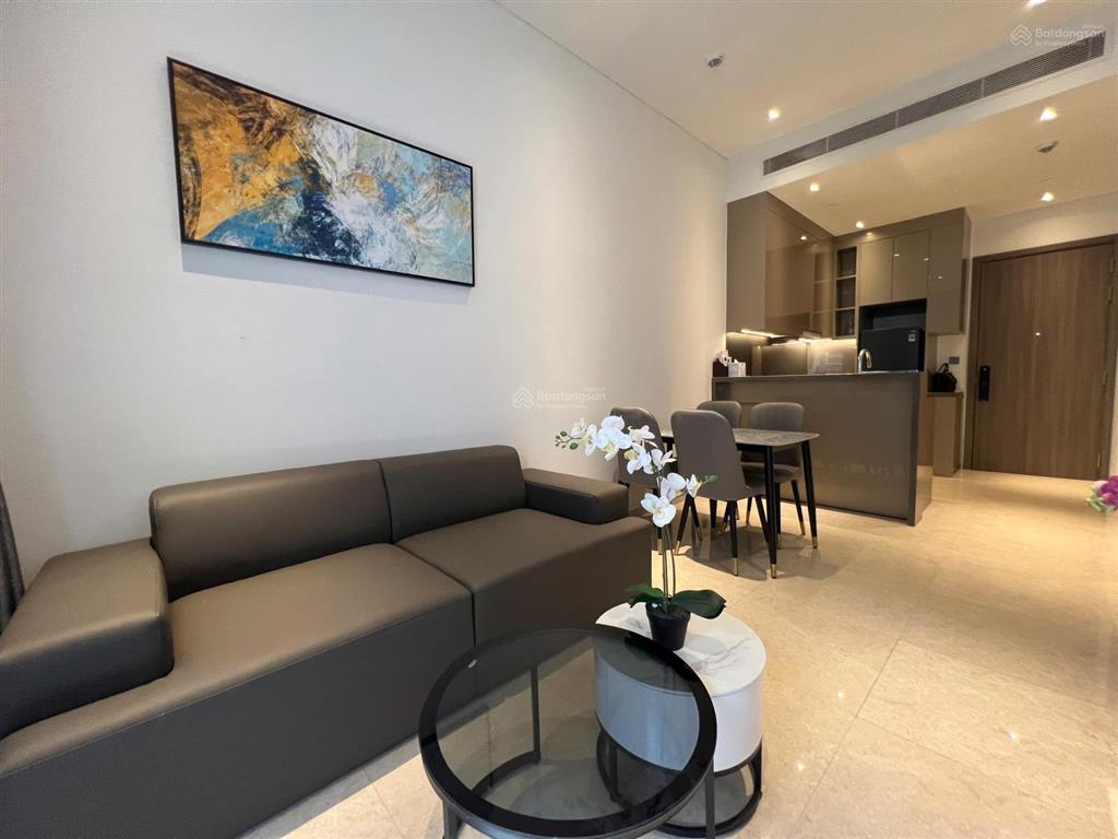 Bán căn hộ 1pn, dt 51m2, đã có sổ tại the marq, tầng cao, sẵn hợp đồng thuê. giá 10.8 tỷ